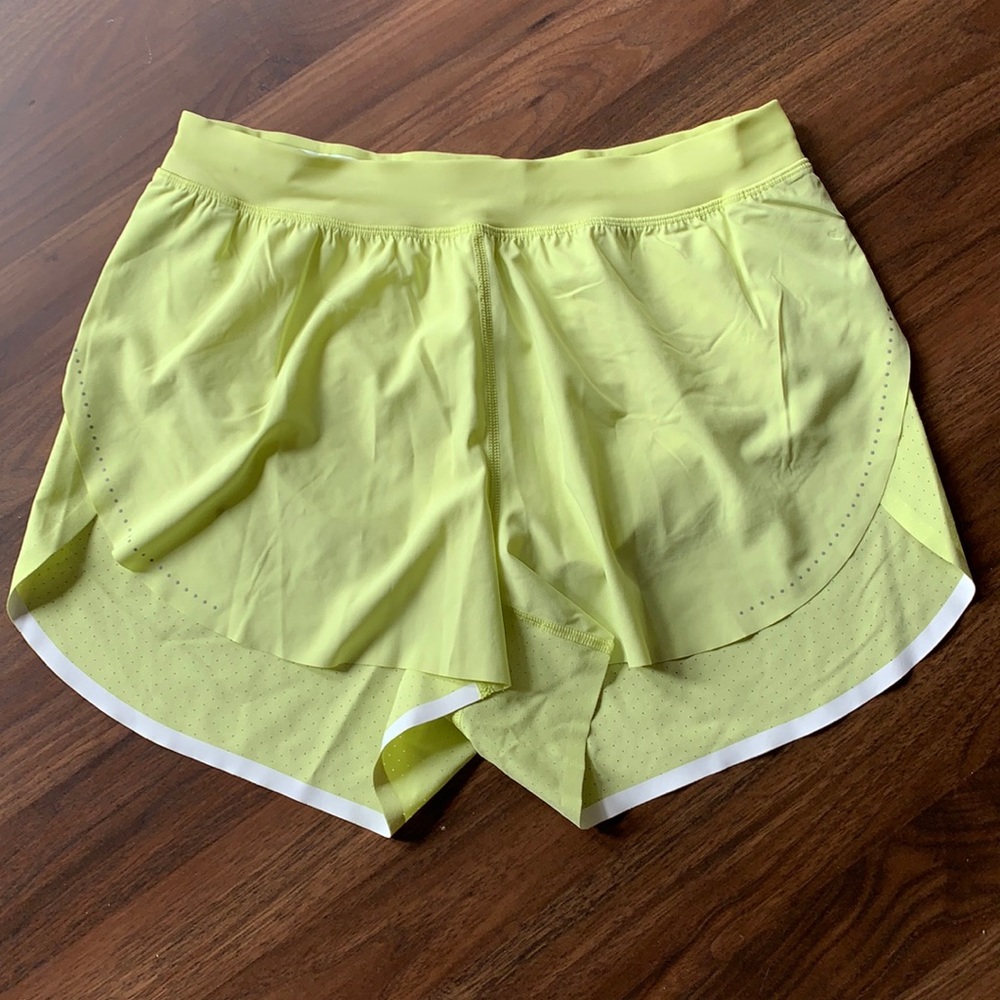 NWOT Lululemon fast and free running shorts